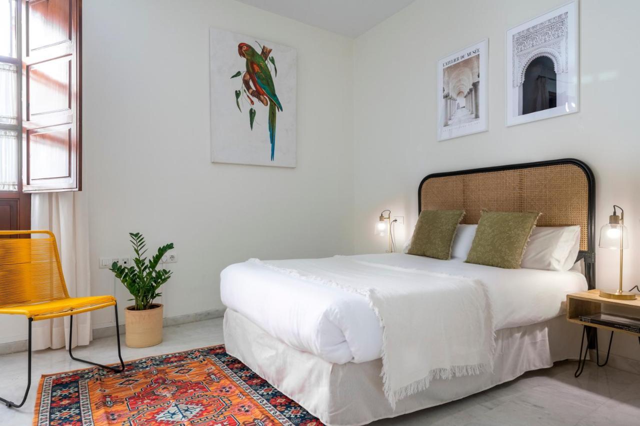 Monkeys Apartments Alameda Севилья Экстерьер фото